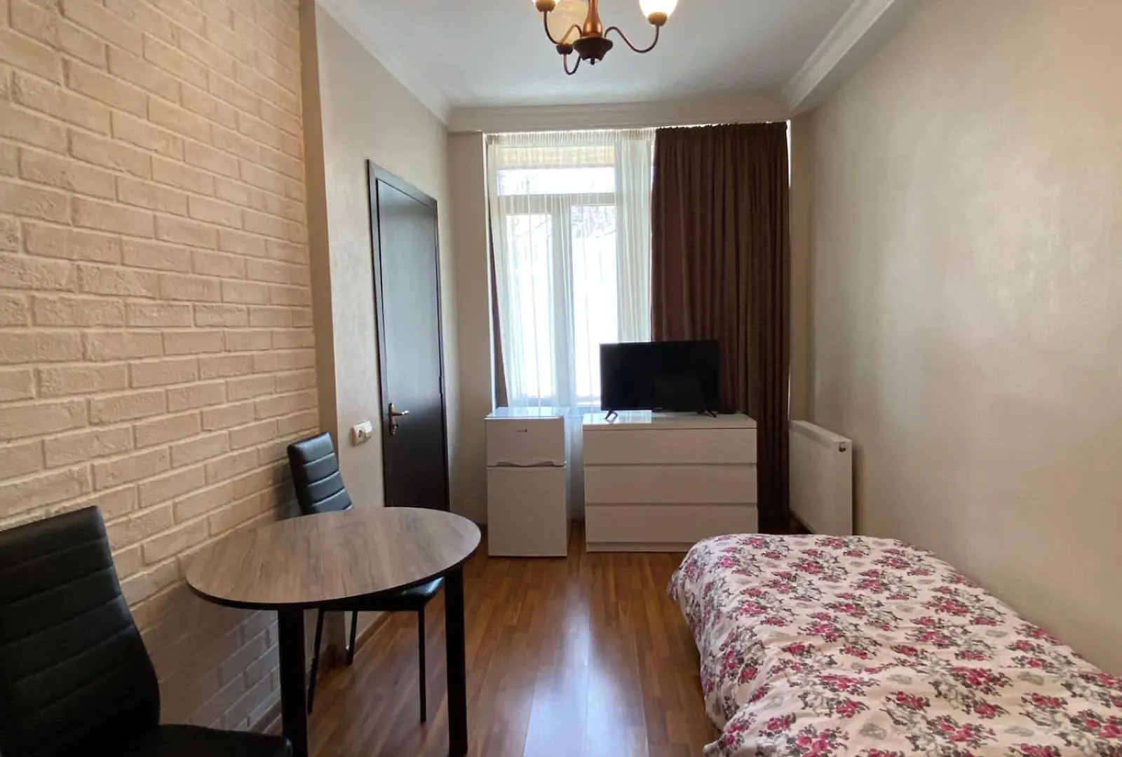 Old Garden Apartment