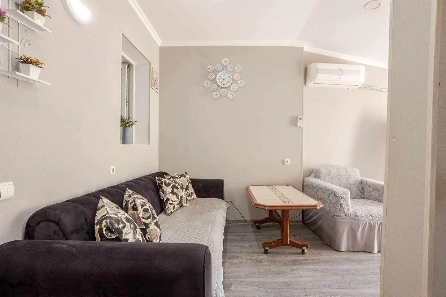 Old Garden Apartment Tbilisi