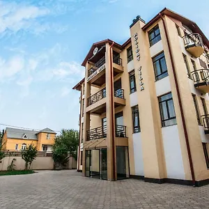 Hotel Holiday Villa Otel